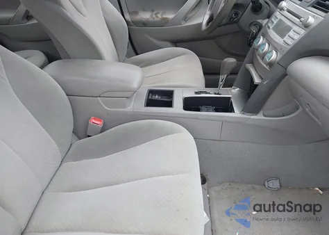 2007 Toyota Camry Ce/Le/Se/Xle z USA, uszkodzony, nr VIN 4T1BE46K87U585189